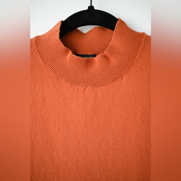 Ann Taylor Knit Vest - Picture 3 of 6